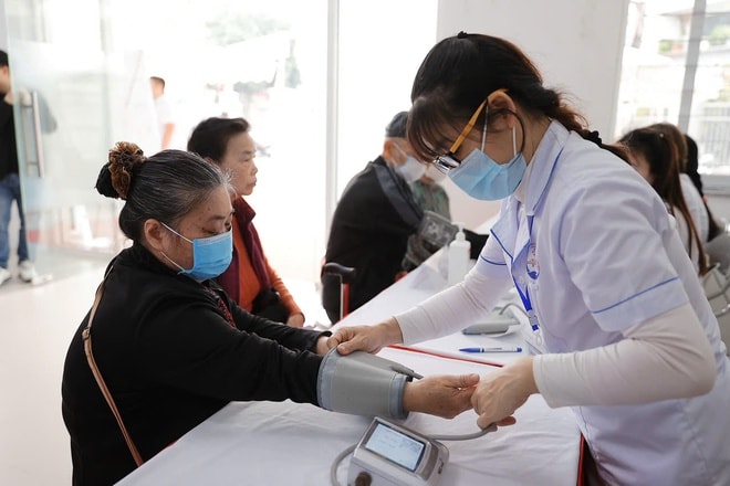 Người dân Hà Nội được khám thông minh tại 2 'trạm y tế 4.0' toàn diện đầu tiên- Ảnh 5. Người dân Hà Nội được khám thông minh tại 2 'trạm y tế 4.0' toàn diện đầu tiên- Ảnh 5.