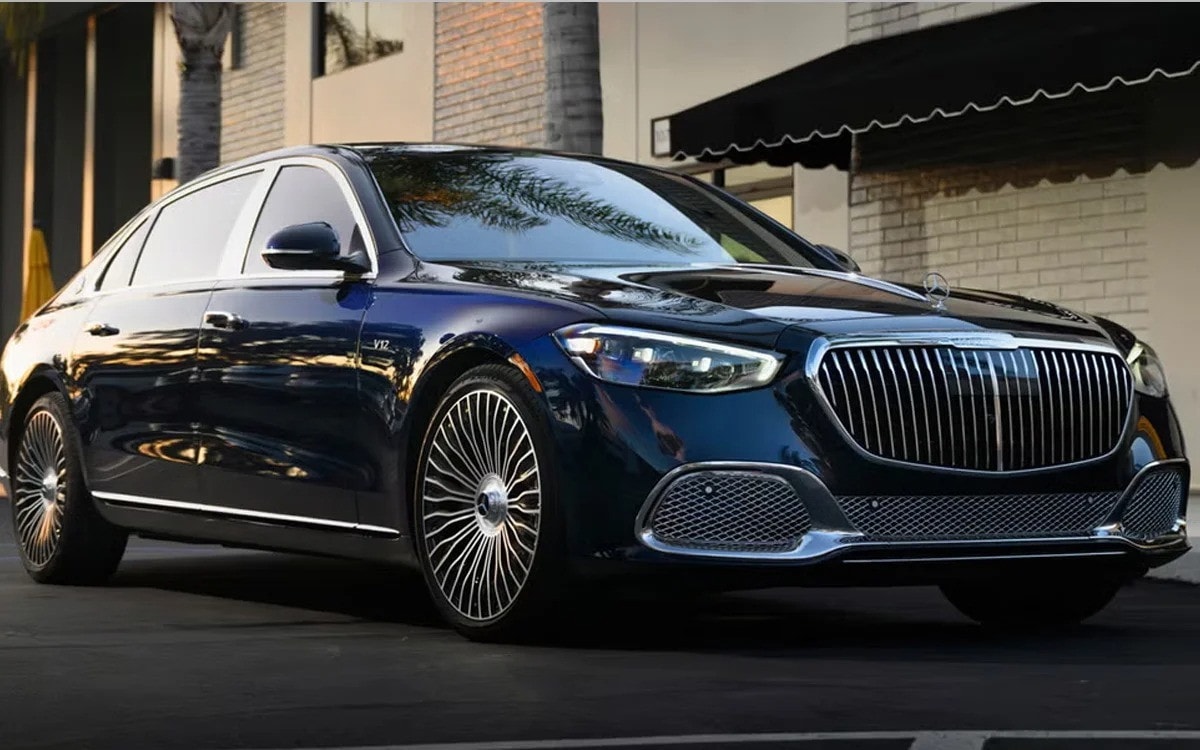 Chiếc Mercedes-Maybach trị giá 250.000 USD của Messi. (Ảnh: Supercar Blondie)