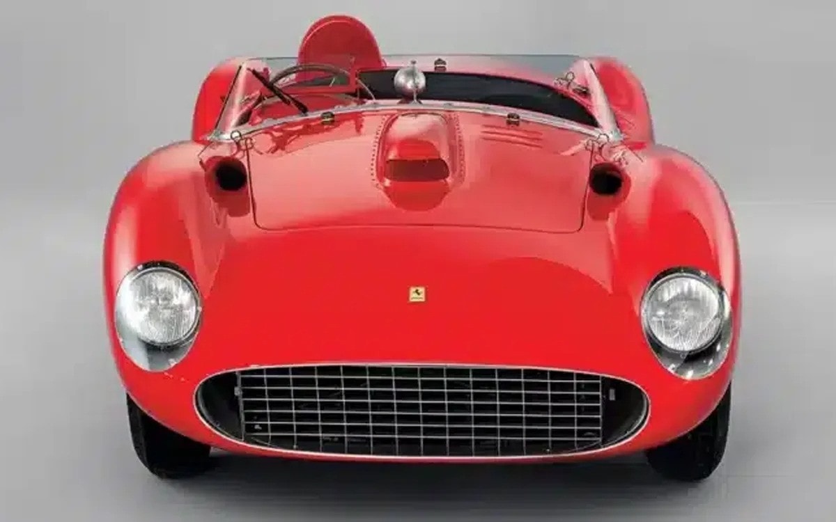 Chiếc Ferrari 335 S Spider Scaglietti trị giá 36 triệu USD của Lionel Messi. (Ảnh: Supercar Blondie)