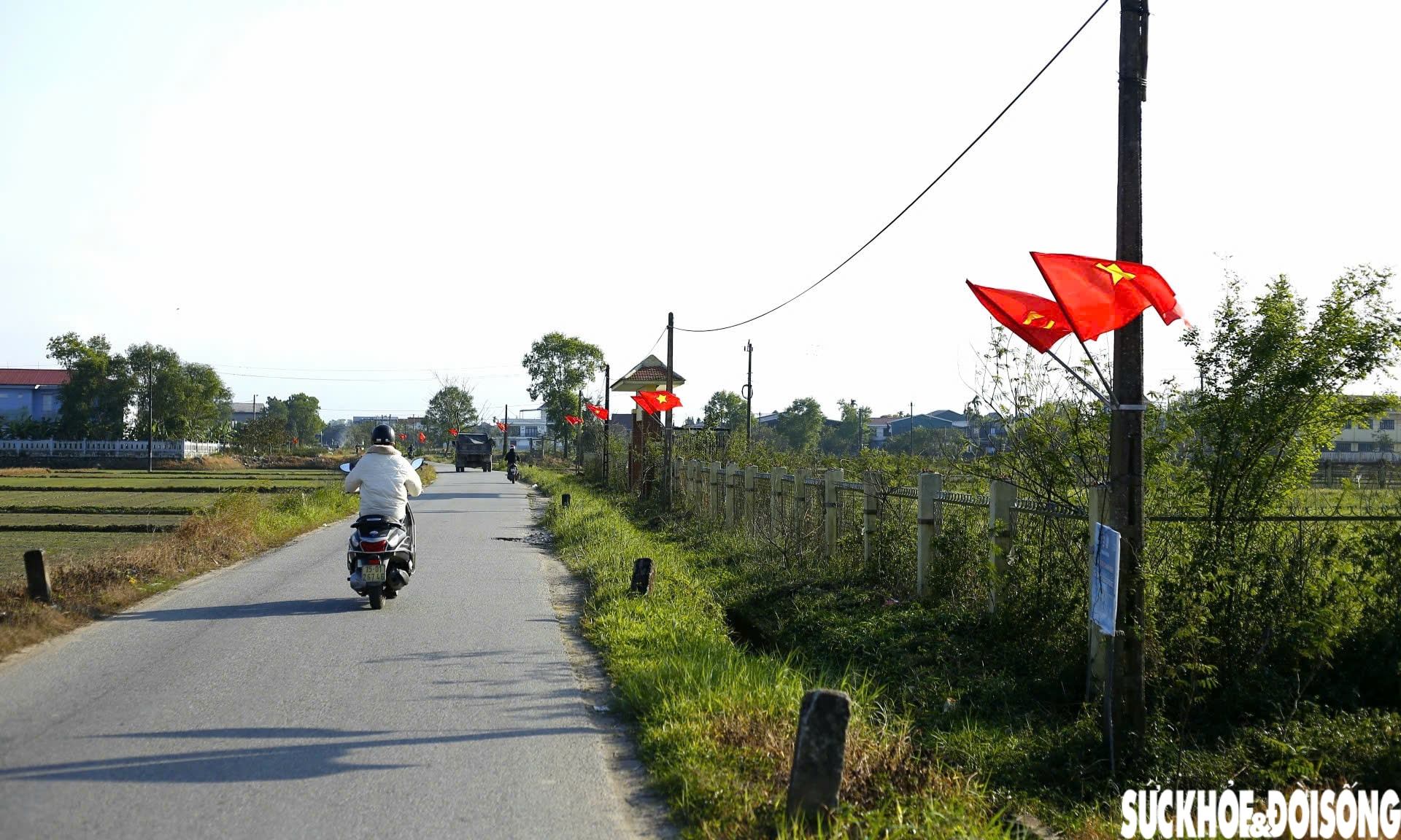 TP Huế rực rỡ cờ hoa hướng về Đại hội XIV của Đảng- Ảnh 12.