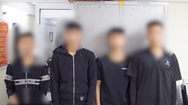 Bắt 4 thanh thiếu niên tấn công, cướp tài sản của người nước ngoài- Ảnh 1.