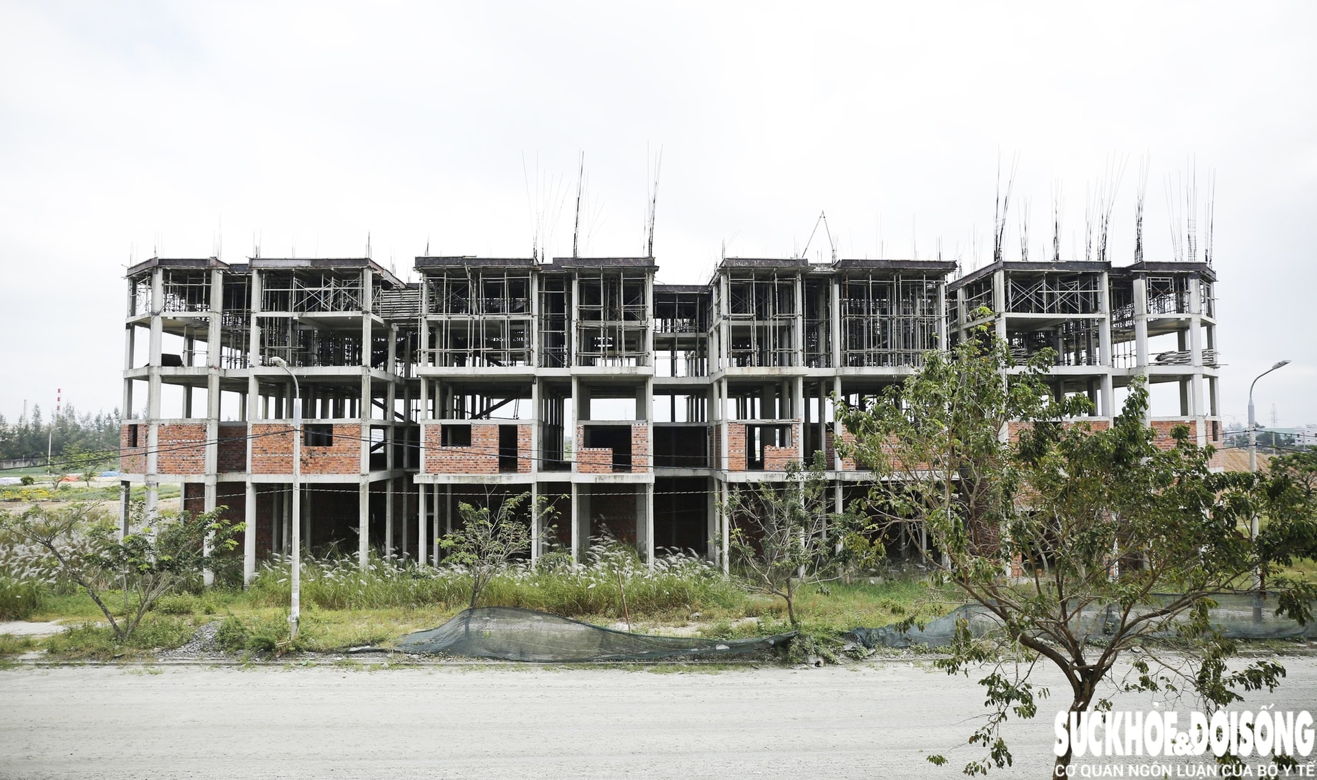 Cận cảnh dự án nhà ở thu nhập thấp 700 tỷ đồng hoang phế ở Đà Nẵng- Ảnh 13. Cận cảnh dự án nhà ở thu nhập thấp 700 tỷ đồng hoang phế ở Đà Nẵng- Ảnh 13.