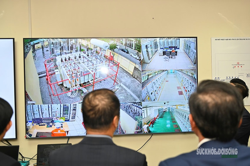 Những người thầm lặng giữ dòng điện cho Đại hội XIV- Ảnh 1. Những người thầm lặng giữ dòng điện cho Đại hội XIV- Ảnh 1.