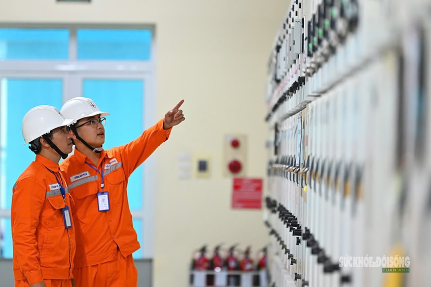 Những người thầm lặng giữ dòng điện cho Đại hội XIV- Ảnh 9. Những người thầm lặng giữ dòng điện cho Đại hội XIV- Ảnh 9.