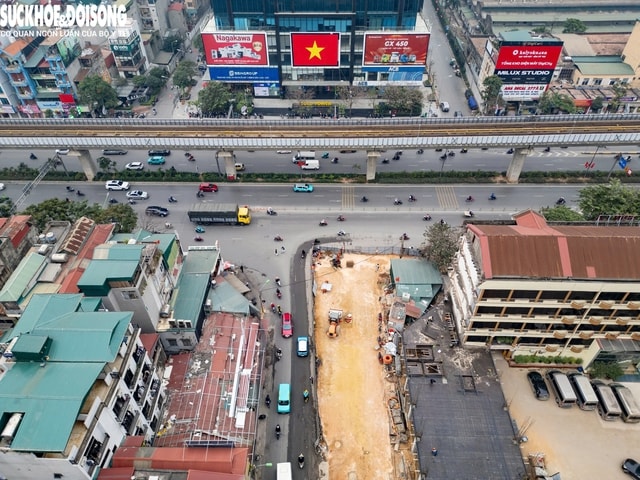 Nhà siêu mỏng xuất hiện sau khi mở rộng đường Nguyễn Tuân- Ảnh 7.