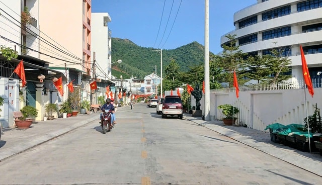 Khánh Hòa rực sắc cờ hoa, gửi trọn niềm tin vào Đại hội XIV của Đảng- Ảnh 3.