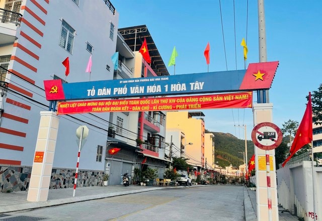 Khánh Hòa rực sắc cờ hoa, gửi trọn niềm tin vào Đại hội XIV của Đảng- Ảnh 5.