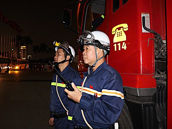 Công an Hà Nội diễn tập bảo đảm an ninh, giao thông phục vụ sự kiện chào mừng Đại hội XIV- Ảnh 2.