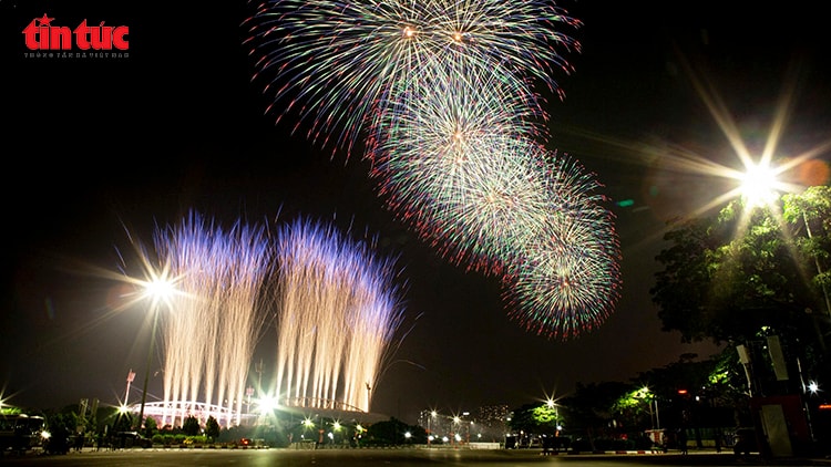 Sơ duyệt màn pháo hoa nghệ thuật quy mô lớn tại Mỹ Đình- Ảnh 3.