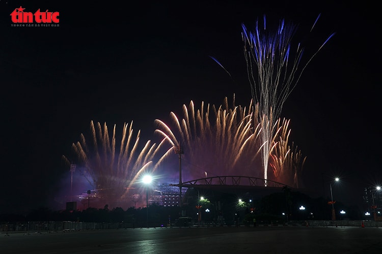 Sơ duyệt màn pháo hoa nghệ thuật quy mô lớn tại Mỹ Đình- Ảnh 6.