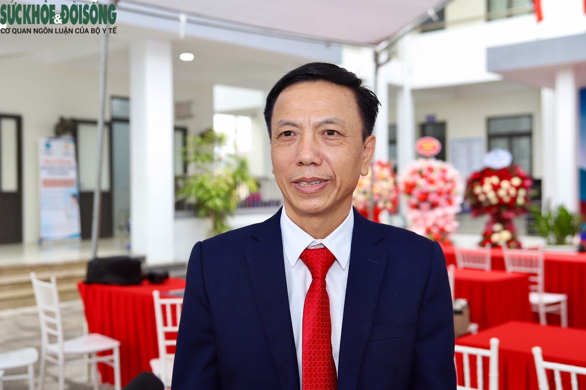 BVĐK Hà Đông đưa bác sĩ, thiết bị hiện đại về 'cắm chốt' tại trạm y tế xã- Ảnh 12.