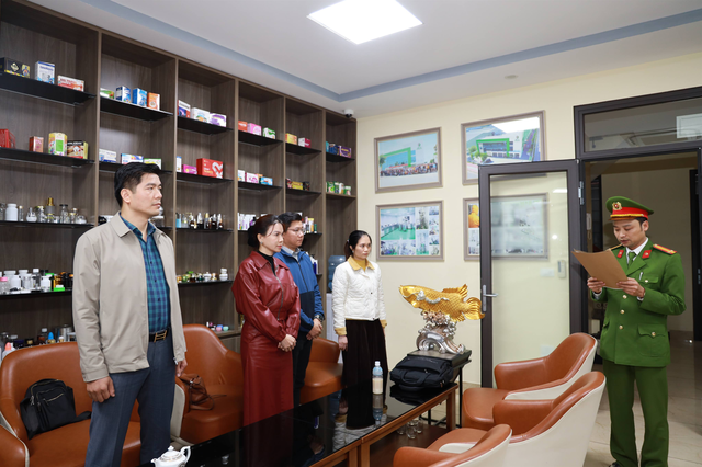 Khởi tố Đoàn Trung Đức, Tổng Giám đốc Công ty trách nhiệm hữu hạn MEDISTAR Việt Nam- Ảnh 5. Khởi tố Đoàn Trung Đức, Tổng Giám đốc Công ty trách nhiệm hữu hạn MEDISTAR Việt Nam- Ảnh 5.