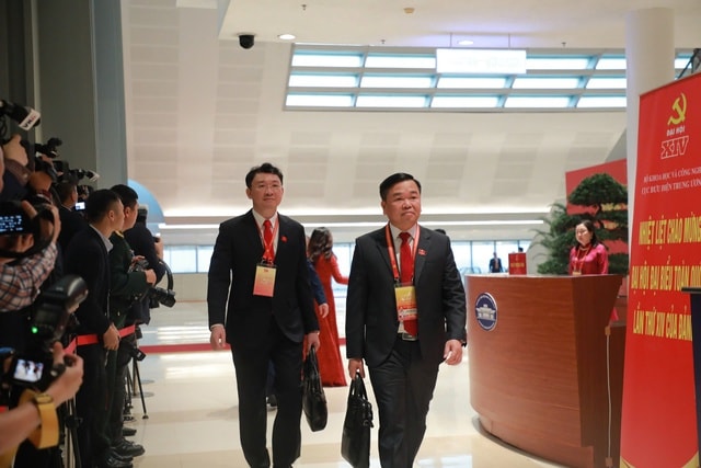 Lãnh đạo Đảng, Nhà nước và đại biểu dự phiên họp trù bị Đại hội XIV của Đảng- Ảnh 5.