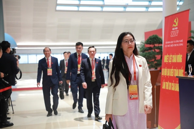 Lãnh đạo Đảng, Nhà nước và đại biểu dự phiên họp trù bị Đại hội XIV của Đảng- Ảnh 7.