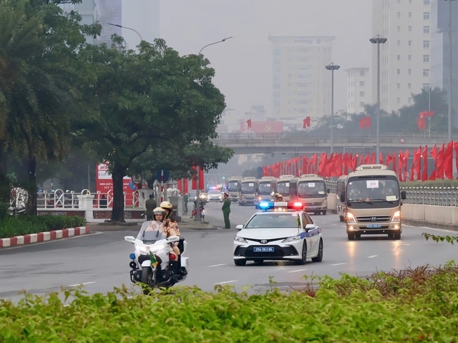 Hà Nội bảo đảm giao thông thông suốt, giữ vững an ninh trật tự phục vụ Đại hội XIV của Đảng- Ảnh 3.
