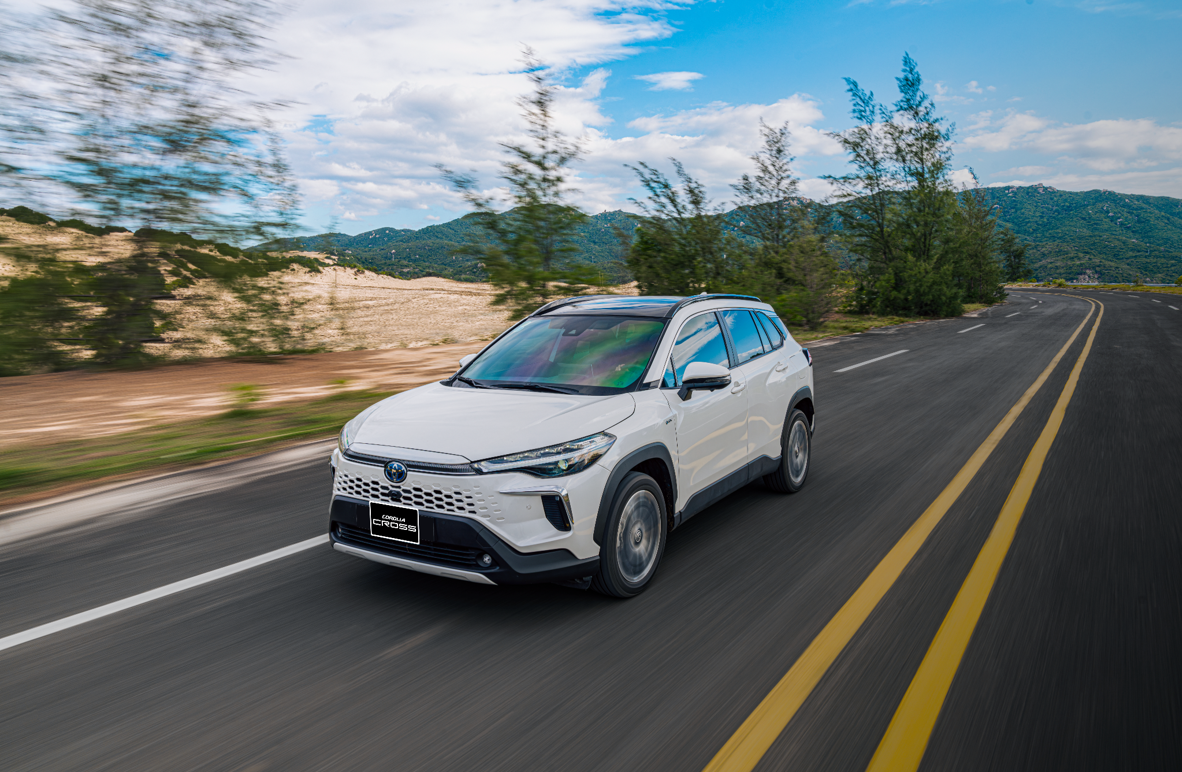 Corolla Cross HEV thuộc nhóm xe Hybrid bán chạy nhất năm 2025.
