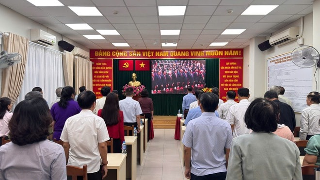TPHCM mở nhiều điểm cầu để người dân theo dõi trực tiếp Đại hội XIV- Ảnh 1.