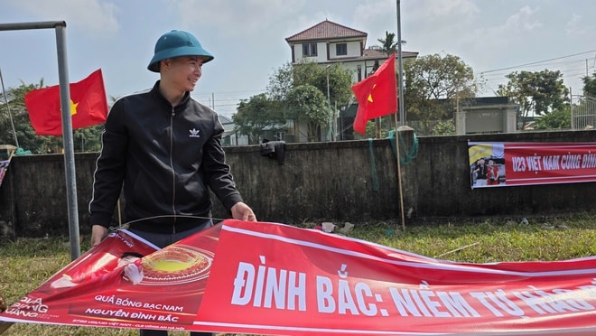 Sân làng hóa 'chảo lửa', quê nhà Đình Bắc tiếp sức U23 Việt Nam trước bán kết châu Á- Ảnh 3.