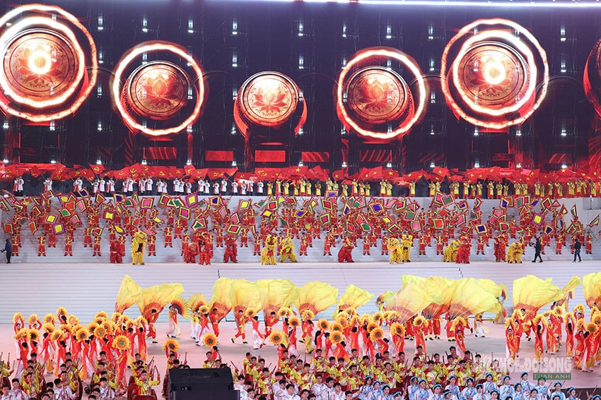 Sẵn sàng cho đêm nghệ thuật ‘Dưới lá cờ vẻ vang của Đảng’- Ảnh 9.