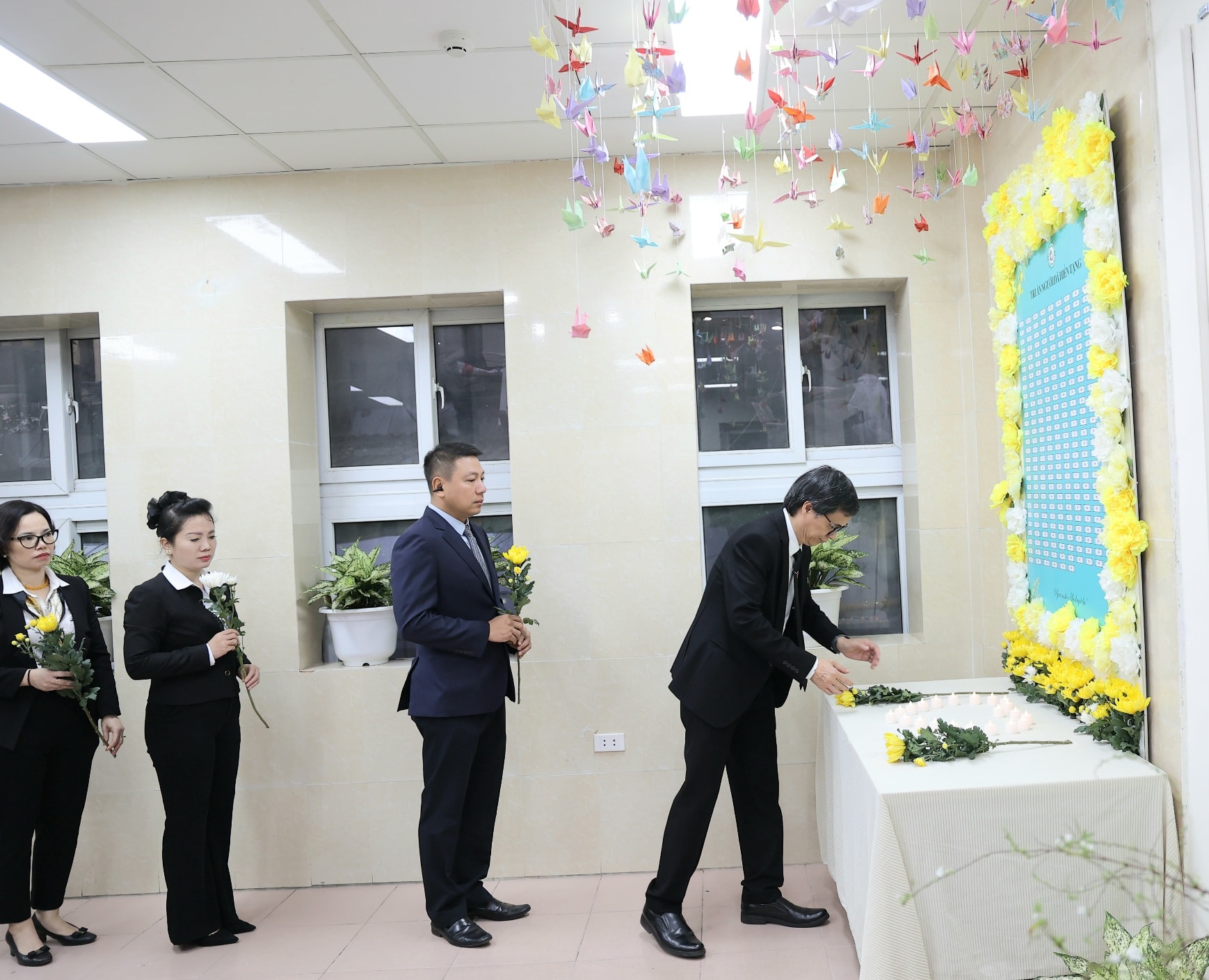 Xúc động Lễ tri ân người chết não hiến mô tạng lần đầu tiên được tổ chức- Ảnh 2. Xúc động Lễ tri ân người chết não hiến mô tạng lần đầu tiên được tổ chức- Ảnh 2.