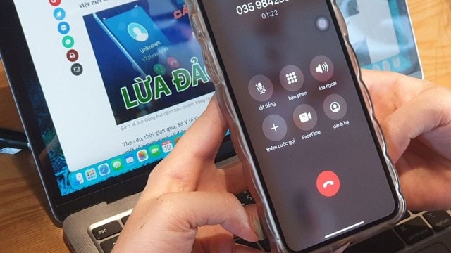 Sim điện thoại sẽ phải xác thực qua VNeID, lừa đảo không còn đất sống? - Ảnh 1. Sim điện thoại sẽ phải xác thực qua VNeID, lừa đảo không còn đất sống? - Ảnh 1.