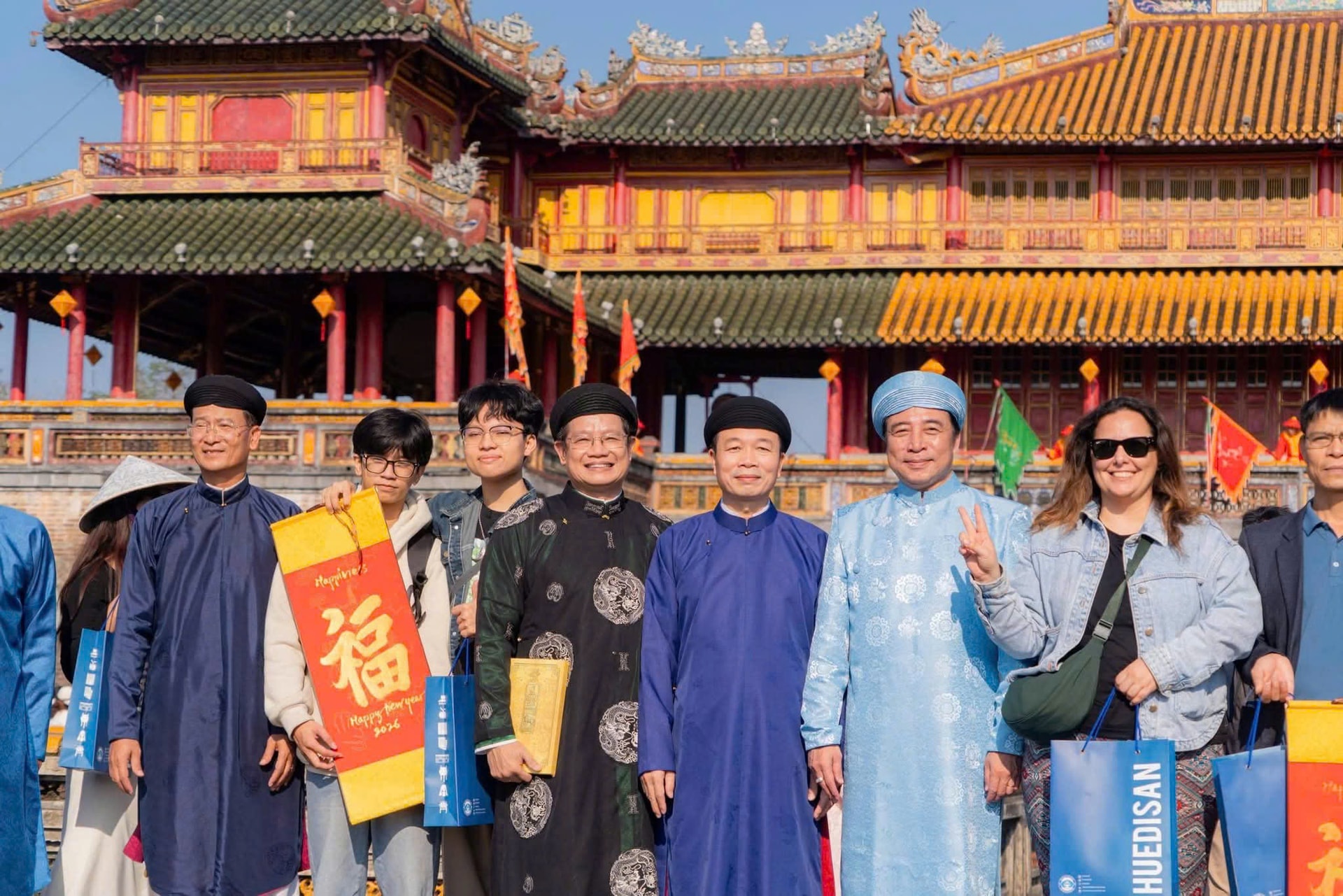 Đại hội XIV: Văn hóa là nguồn lực nội sinh, động lực của phát triển- Ảnh 4. Đại hội XIV: Văn hóa là nguồn lực nội sinh, động lực của phát triển- Ảnh 4.