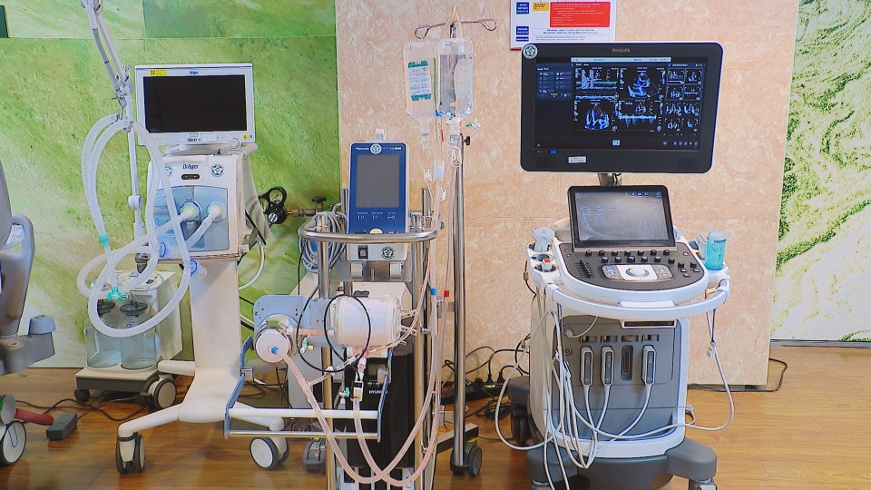 Phòng cấp cứu y tế với nhiều trang thiết bị hiện đại phục vụ tại khu vực Đại hội XIV- Ảnh 6.