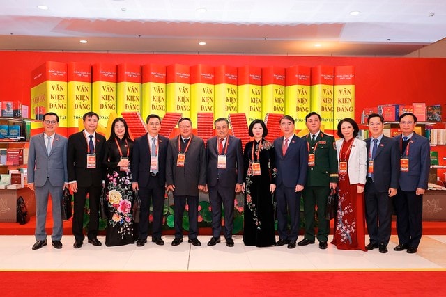 Hình ảnh đại biểu dự Đại hội XIV của Đảng trong ngày làm việc thứ ba- Ảnh 3.