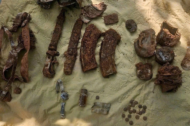 Di vật xác định danh tính hài cốt liệt sỹ vừa tìm thấy tại Quảng Trị- Ảnh 3.