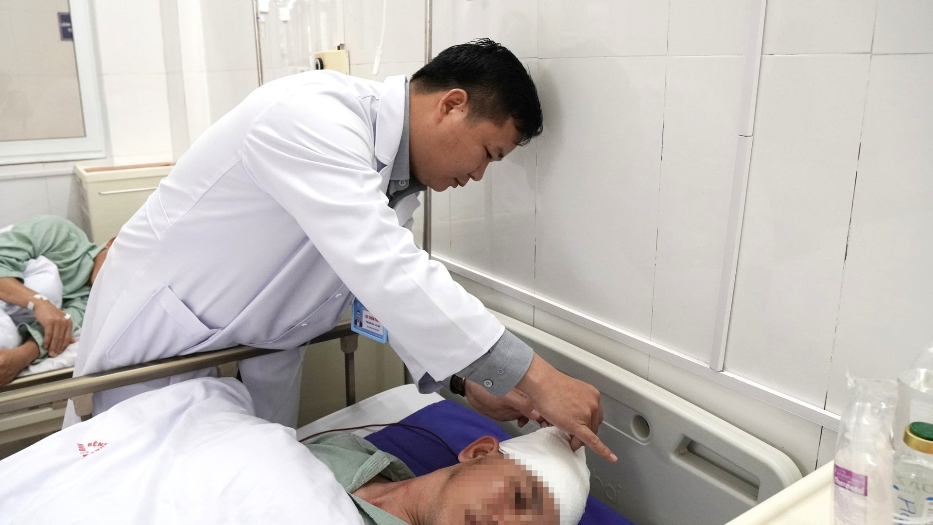 Từ triệu chứng đau đầu vùng trán, chóng mặt, nam thanh niên được phát hiện chấn thương sọ não- Ảnh 2. Từ triệu chứng đau đầu vùng trán, chóng mặt, nam thanh niên được phát hiện chấn thương sọ não- Ảnh 2.