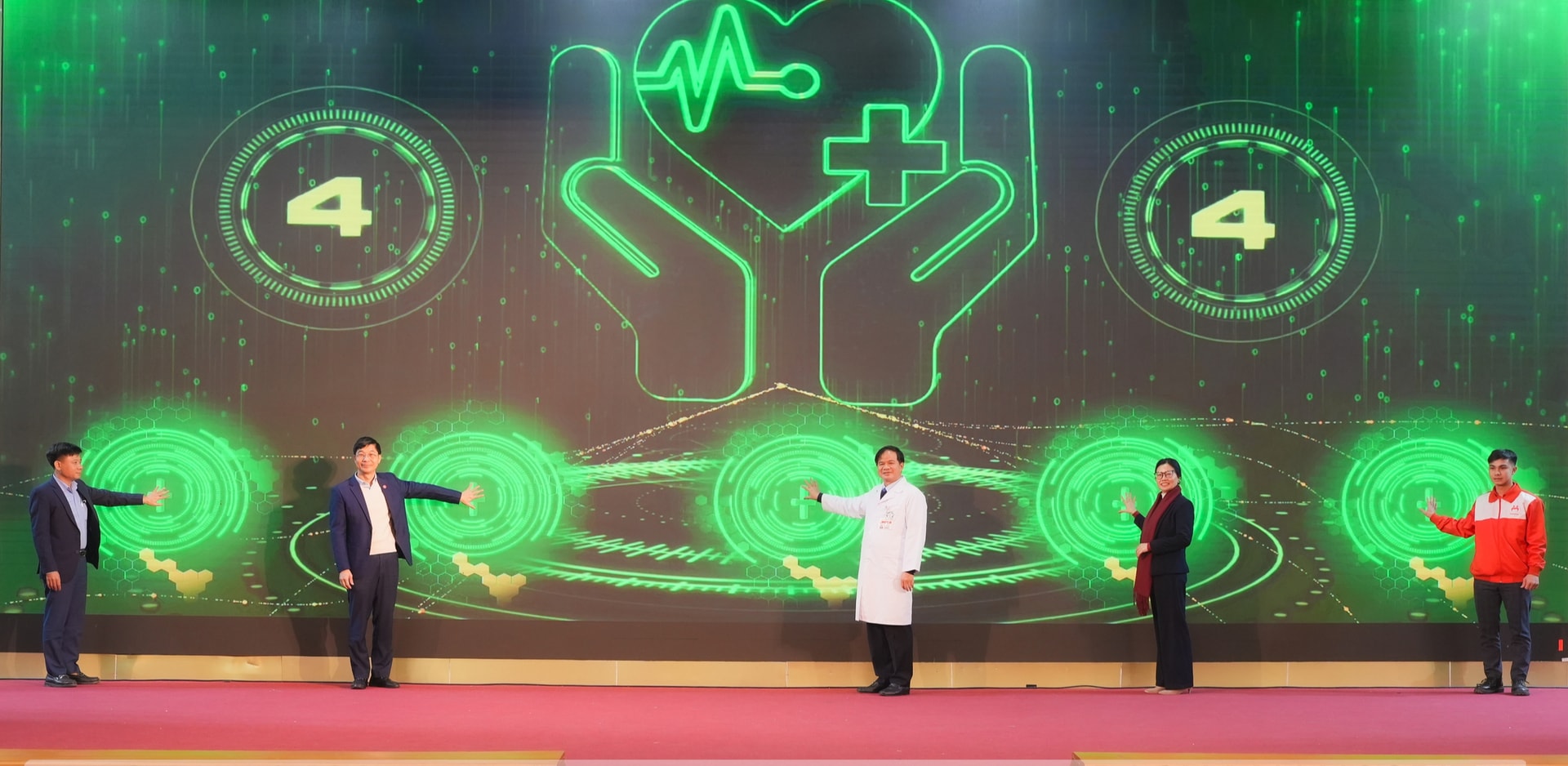 'Hiến máu tình nguyện không chỉ là việc thiện, mà còn là hành động yêu nước, thương nòi bằng việc làm cụ thể'- Ảnh 4. 'Hiến máu tình nguyện không chỉ là việc thiện, mà còn là hành động yêu nước, thương nòi bằng việc làm cụ thể'- Ảnh 4.