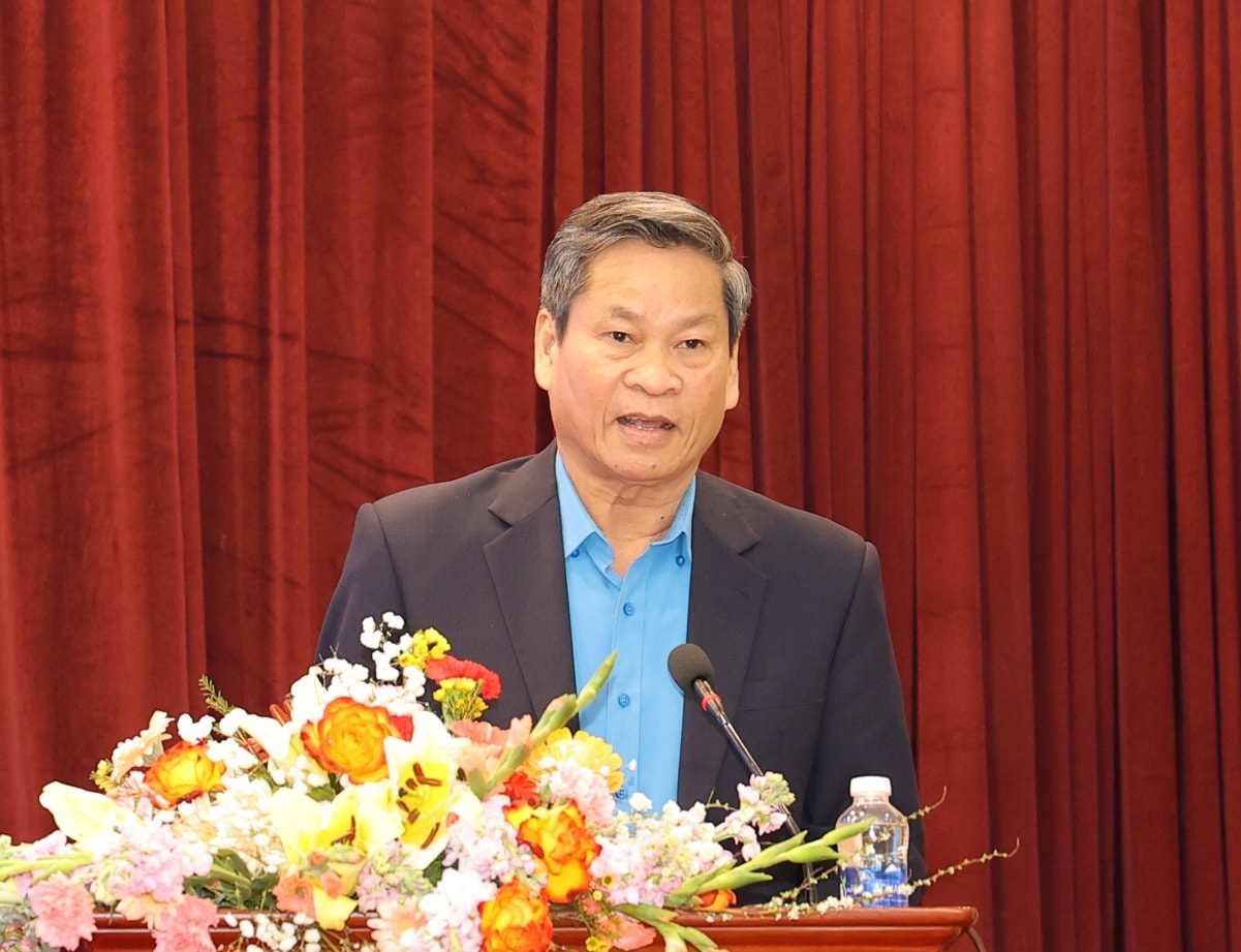 Công đoàn chủ động tham gia xây dựng, giám sát thực hiện chính sách tiền lương, phụ cấp... cho cán bộ y tế- Ảnh 2. Công đoàn chủ động tham gia xây dựng, giám sát thực hiện chính sách tiền lương, phụ cấp... cho cán bộ y tế- Ảnh 2.