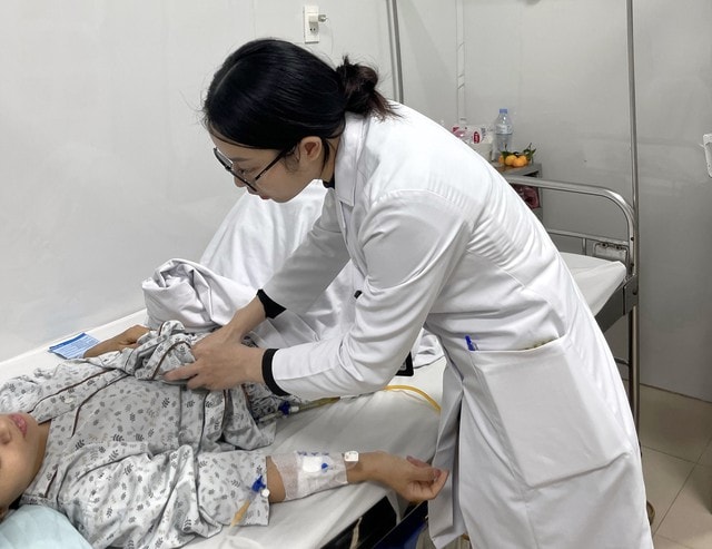 Từ giảng đường Y khoa đến bài học về trách nhiệm người thầy thuốc- Ảnh 3.