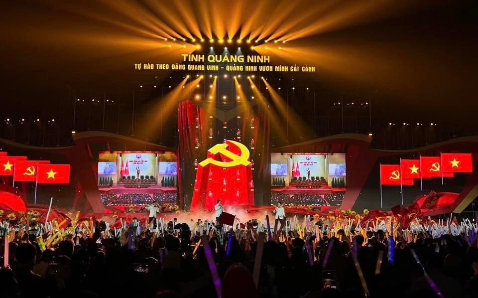 Sân khấu kỷ lục, công nghệ hiện đại tại concert chào mừng thành công Đại hội XIV của Đảng- Ảnh 1. Sân khấu kỷ lục, công nghệ hiện đại tại concert chào mừng thành công Đại hội XIV của Đảng- Ảnh 1.