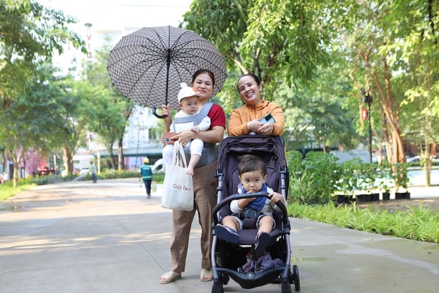 Nhiều người đổ về công viên được xây dựng trên ‘đất vàng’ bỏ hoang ở TPHCM- Ảnh 8.