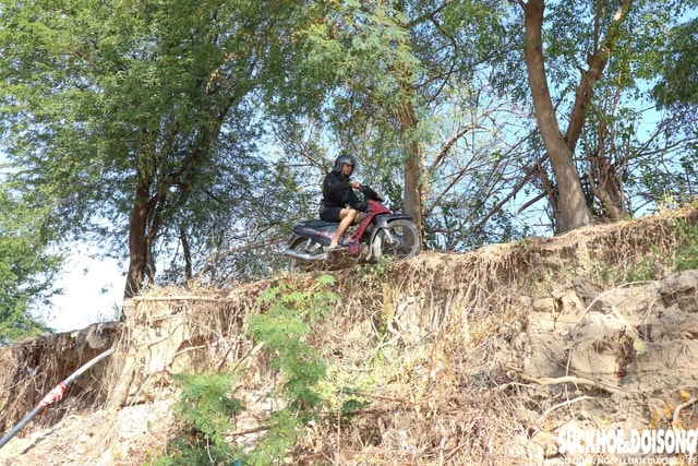 Sạt lở bờ sông Lu, người dân ở Khánh Hòa gặp khó- Ảnh 4.