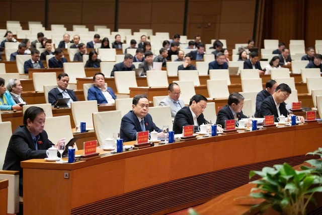 Chủ tịch Quốc hội chủ trì Hội nghị thông báo nhanh kết quả Đại hội XIV của Đảng- Ảnh 1.