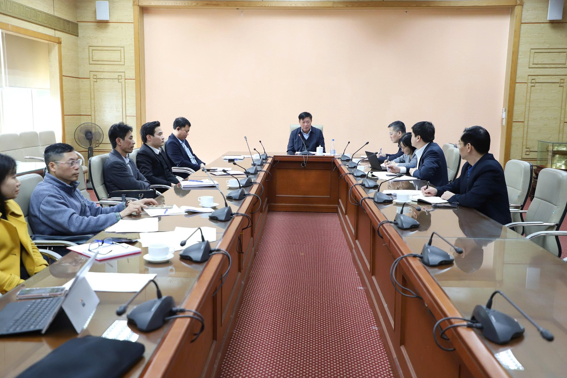 Rà soát, thúc đẩy thực hiện nhiệm vụ các lĩnh vực Dân số, An toàn thực phẩm, Hạ tầng và Thiết bị Y tế- Ảnh 2.