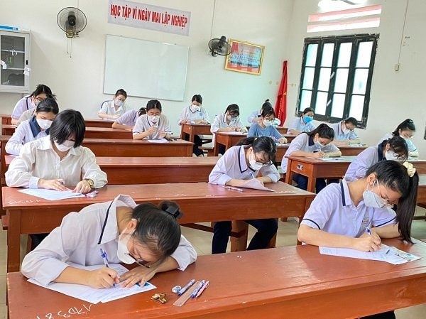 Hải Phòng 'chốt' môn thi thứ 3 vào lớp 10 công lập- Ảnh 1. Hải Phòng 'chốt' môn thi thứ 3 vào lớp 10 công lập- Ảnh 1.