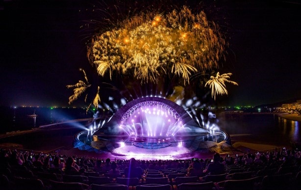 Từ 'đảo pháo hoa' 365 ngày, 'thành phố pháo hoa' không ngủ đến đại nhạc hội pháo hoa tại Hà Nội và dấu ấn Sun Group- Ảnh 2.