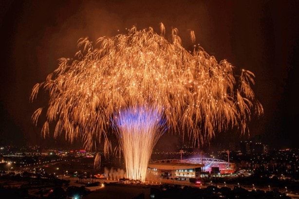 Từ 'đảo pháo hoa' 365 ngày, 'thành phố pháo hoa' không ngủ đến đại nhạc hội pháo hoa tại Hà Nội và dấu ấn Sun Group- Ảnh 5.