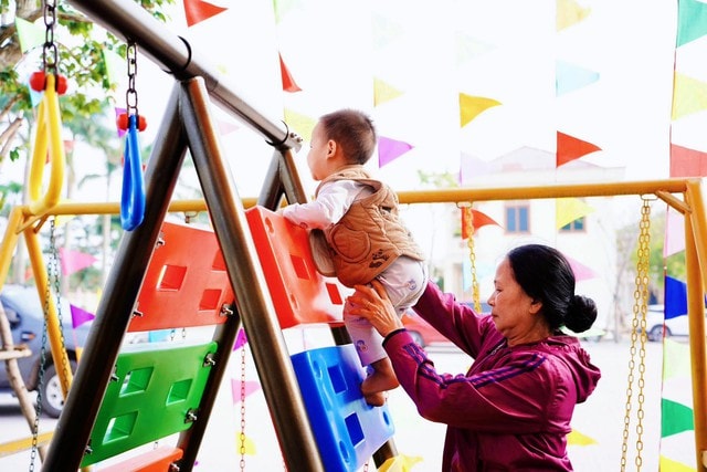 Bệnh viện Phổi Nghệ An hoàn thiện sân chơi cho bệnh nhi- Ảnh 3.