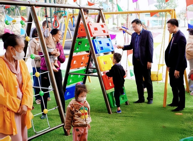 Bệnh viện Phổi Nghệ An hoàn thiện sân chơi cho bệnh nhi- Ảnh 6.