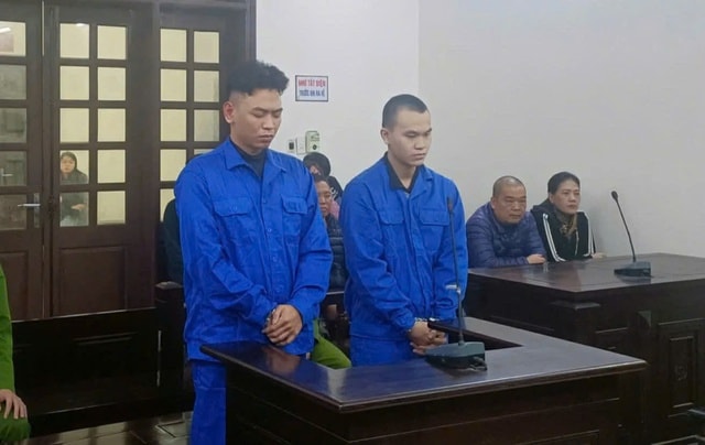 Hoãn phiên tòa xét xử 'tổng tài' chỉ đạo đánh nhân viên quán cà phê do bị nhắc không được hút thuốc- Ảnh 2.