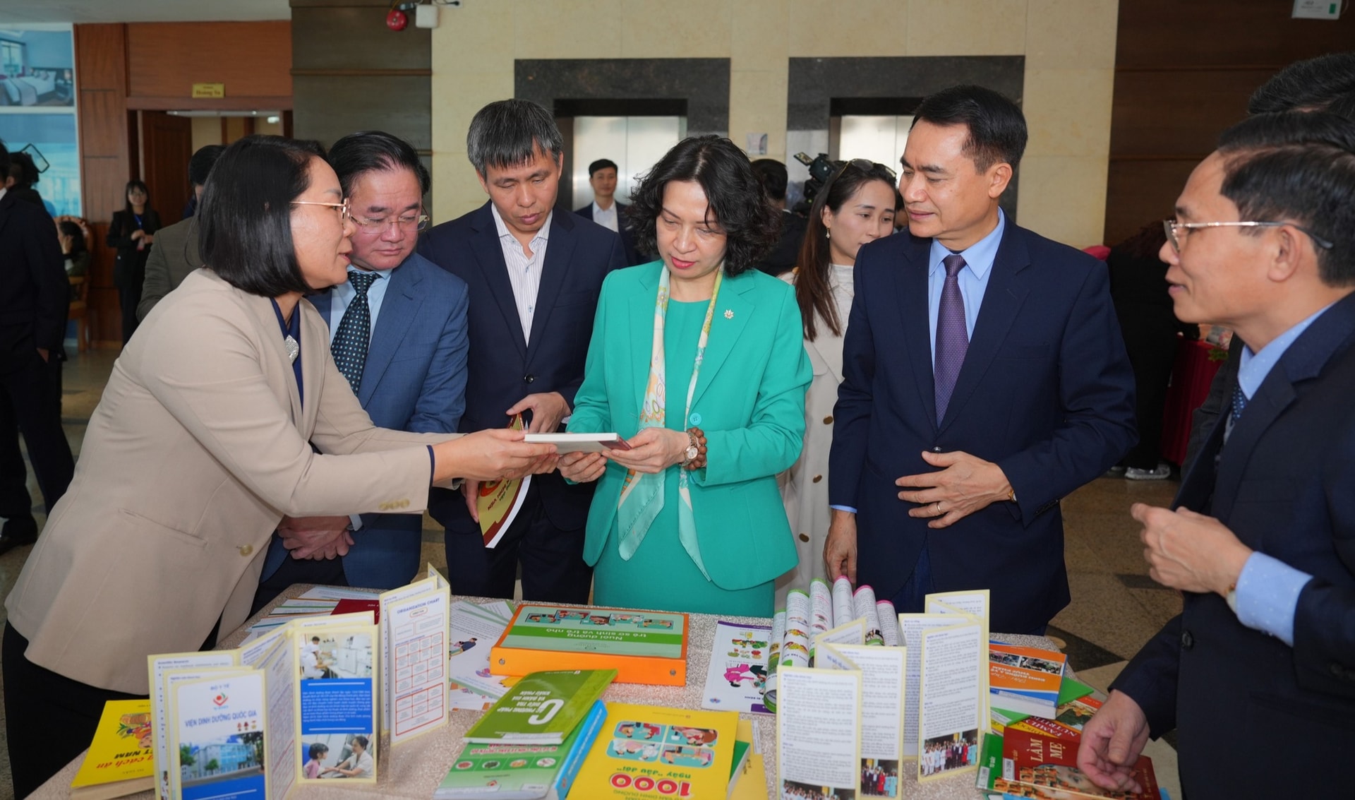 Viện Dinh dưỡng ra mắt nền tảng thông tin số, thúc đẩy dinh dưỡng lành mạnh, bền vững- Ảnh 3.