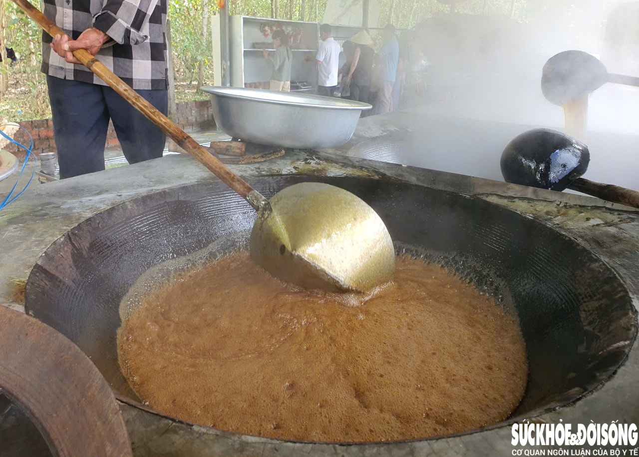 Về đất Quảng xem nấu đường thủ công, nhớ vị Tết xưa- Ảnh 3. Về đất Quảng xem nấu đường thủ công, nhớ vị Tết xưa- Ảnh 3.