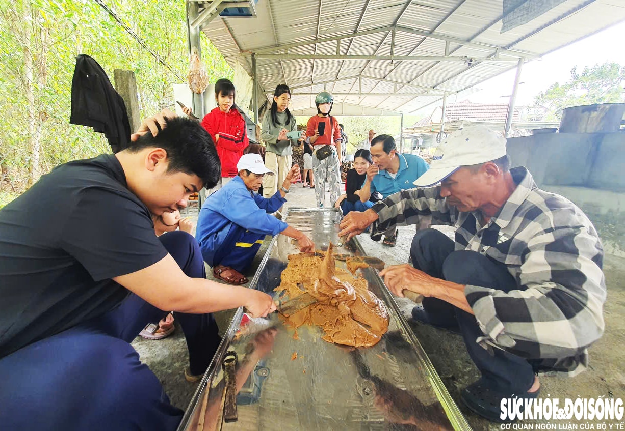 Về đất Quảng xem nấu đường thủ công, nhớ vị Tết xưa- Ảnh 12. Về đất Quảng xem nấu đường thủ công, nhớ vị Tết xưa- Ảnh 12.