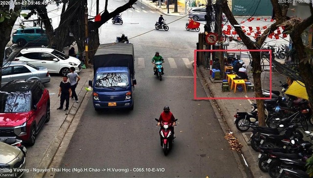 Hà Nội: 'Phạt nguội' 257 trường hợp vi phạm trật tự đô thị trong1 ngày - Ảnh 1. Hà Nội: 'Phạt nguội' 257 trường hợp vi phạm trật tự đô thị trong1 ngày - Ảnh 1.