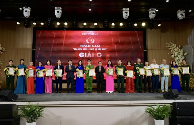 Nghệ An: Báo chí phải là 'ngọn cờ dẫn dắt', lan tỏa khát vọng phát triển- Ảnh 6.