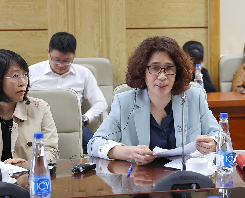 Thứ trưởng Nguyễn Thị Liên Hương làm việc với đối tác quốc tế về giám sát quản lý tăng huyết áp tại Trạm Y tế- Ảnh 4.